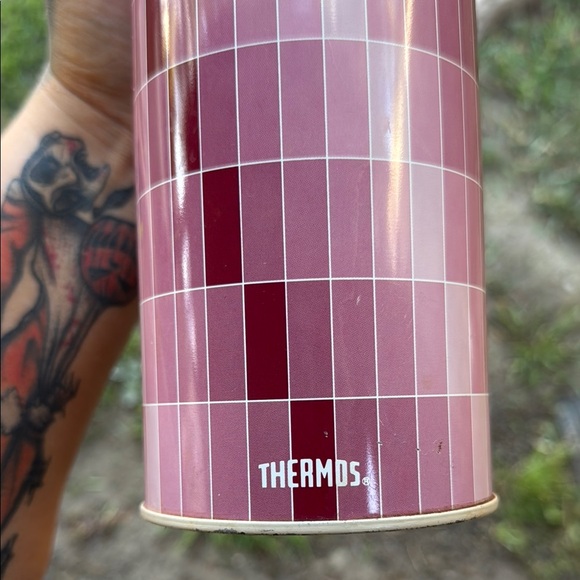 Vintage Thermos Pink and Red Mosaic Vacuum Flask hot/cold liquids eguc - Picture 13 of 14